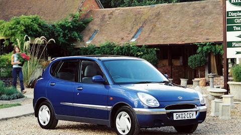 Daihatsu Sirion (1G)