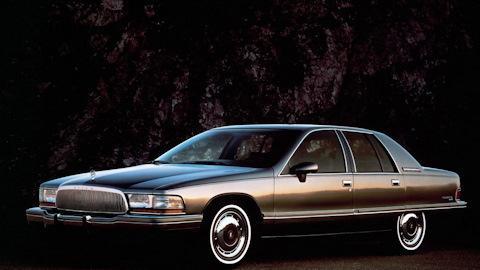 Buick Roadmaster (8G)