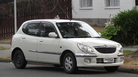 Daihatsu Storia (2G)