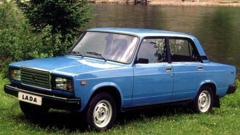 LADA 21070