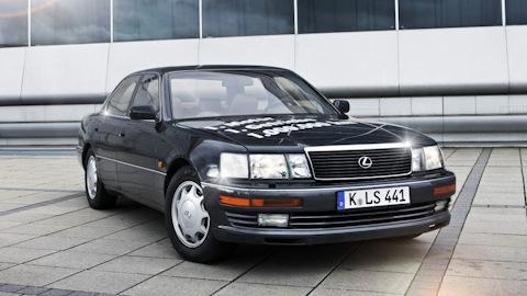 Lexus LS (UCF10)