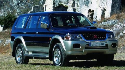 Mitsubishi Pajero Sport (1G)