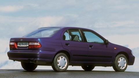 Nissan Almera I (N15)