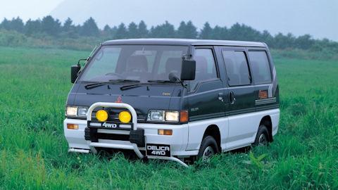 Mitsubishi Delica (P35W)