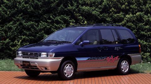 Nissan Prairie Mark III