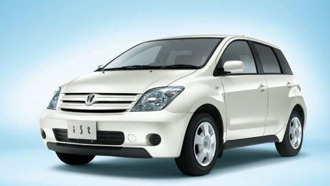 Toyota ist (1G)