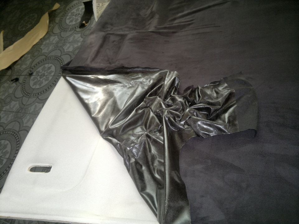 Потолок в черную алькантару image #1