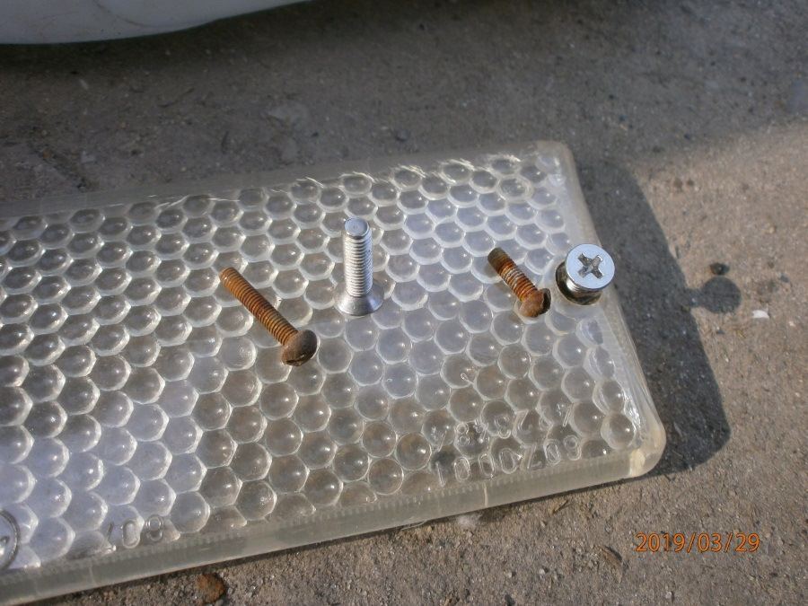 127.Сияй как Hypernovaa, часть 3. Меняем стекла на подфарниках image #2