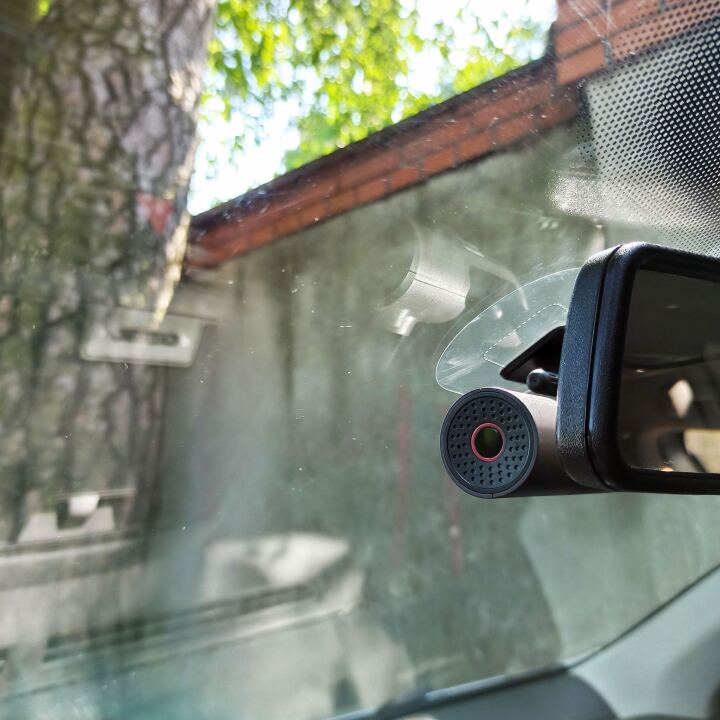 Плюшка на ДР №1: Видеорегистратор и его колхозное подключение image #1