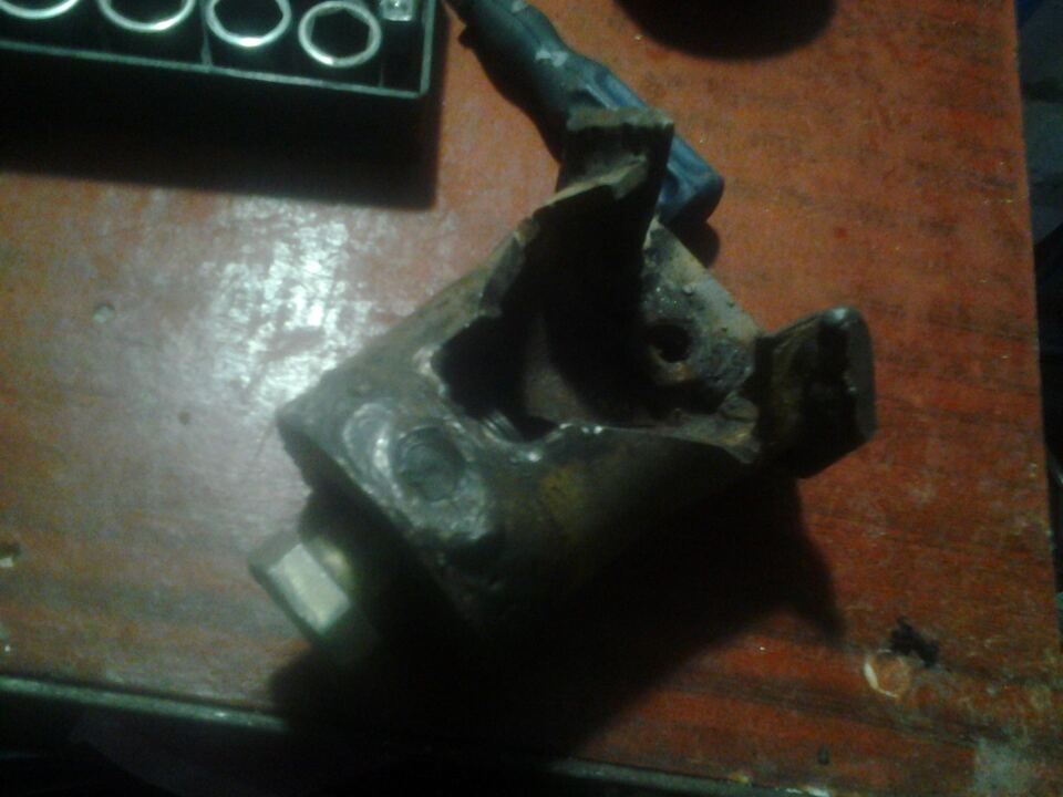 Замена переднего амортизатора, опор стоек image #1