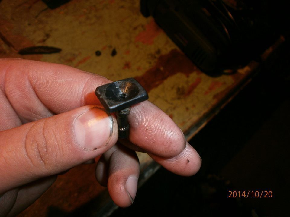 16.Дренаж верхней поперечины рамки радиатора image #1