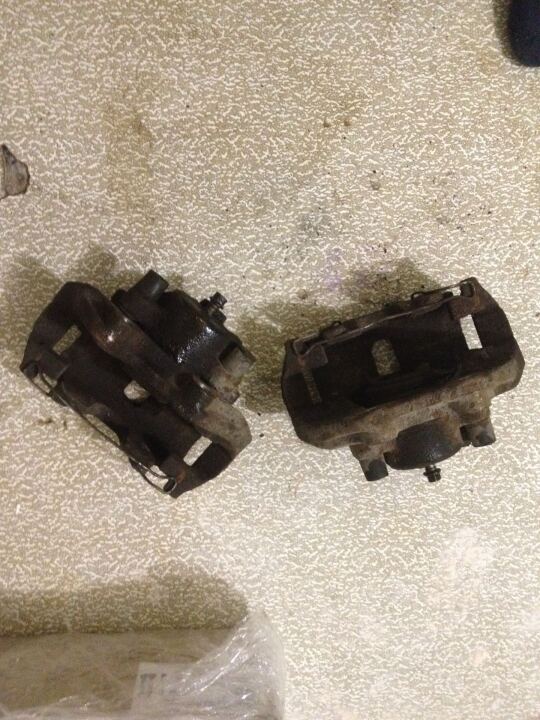 "Опять какой-то металлолом домой принес" image #1