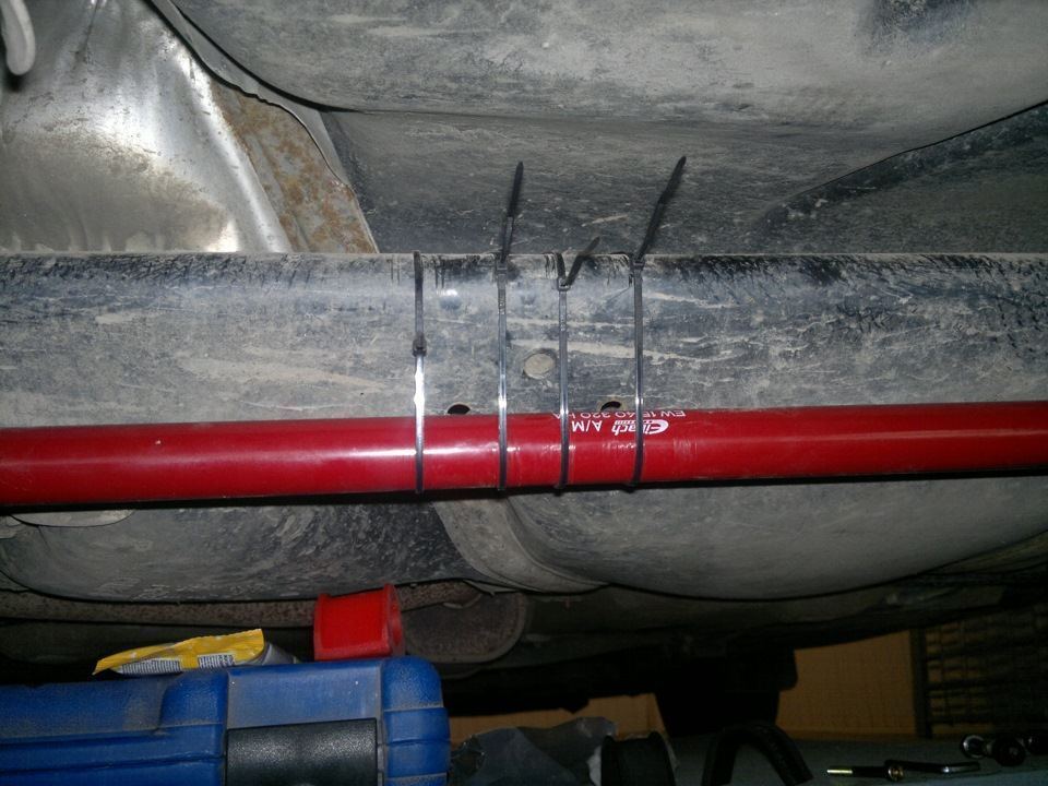 Задний стабилизатор из комплекта Eibach Anti-Roll-Kit и пружинки заднего суппорта image #3