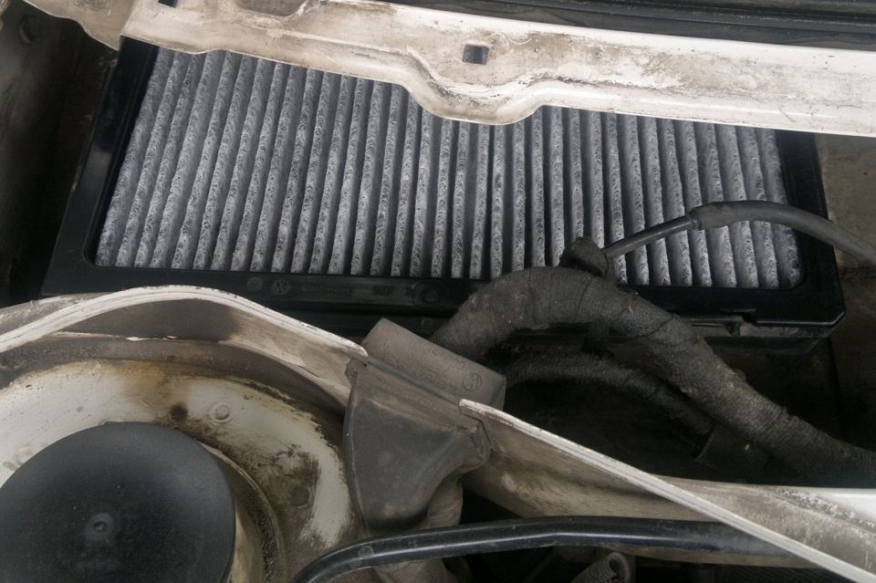 Крепление салонного фильтра image #1