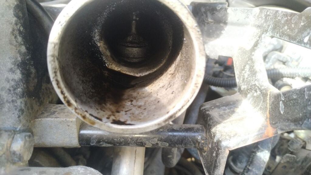 Не тягне авто... |Kyron 2.0 XDi 4x4|Чистка клапана ЕГР, датчика ДМВП та датчика абсолютного тиску| image #1