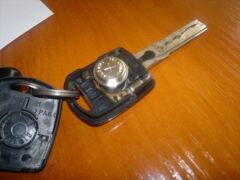Фонарик в ключе зажигания image #4