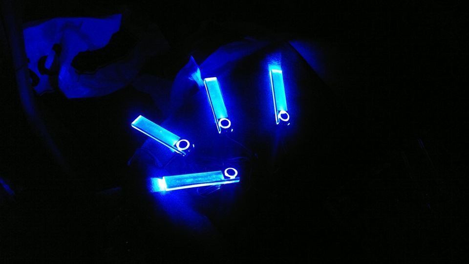 Светодиодная неоновая подсветка для ног image #1