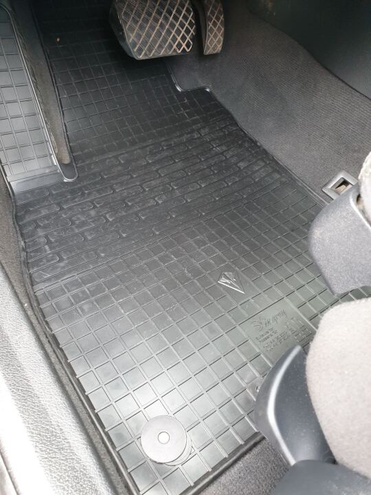 №3. Коврики в салон и багажник image #2