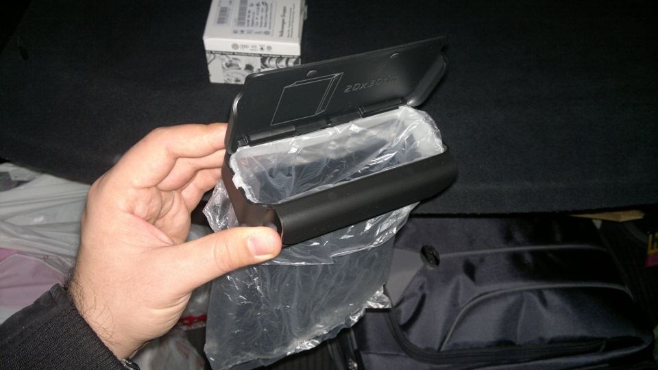 Разборка потолочных ручек и ништяки: "мусорка", спрей-смазка для замков. Обновлено! image #5