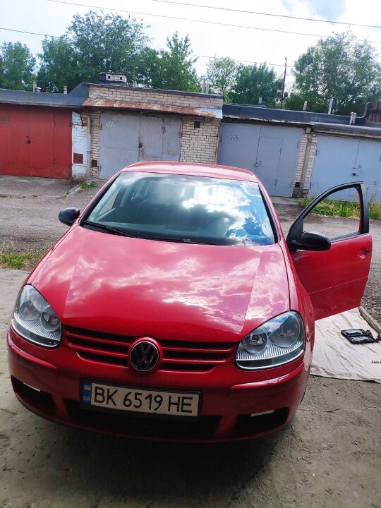 Виброизоляция передних дверей VW Golf Mk5 image #1