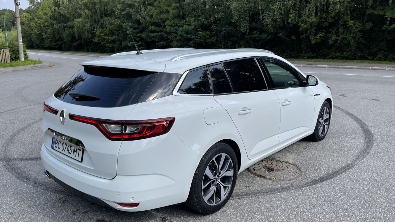 Renault Megane Intense image #5