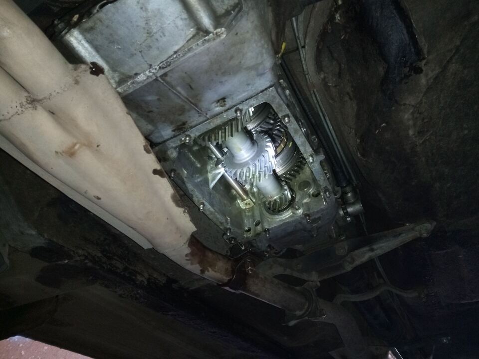 164.Замена прокладки поддона КПП image #2