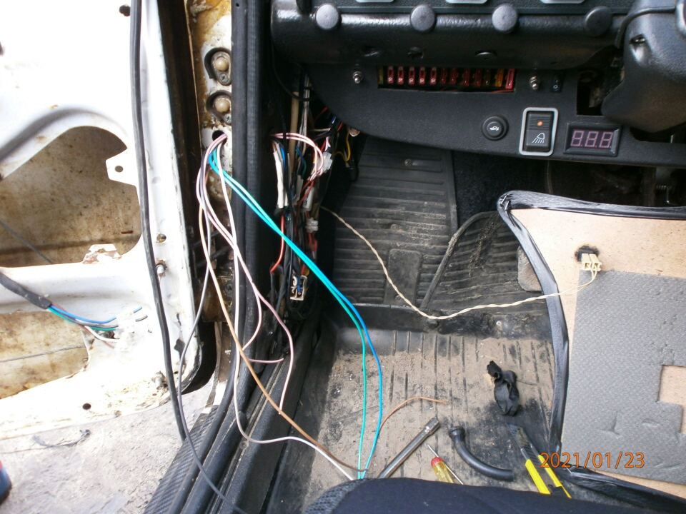 173.Замена проводки ЦЗ в левой двери image #1