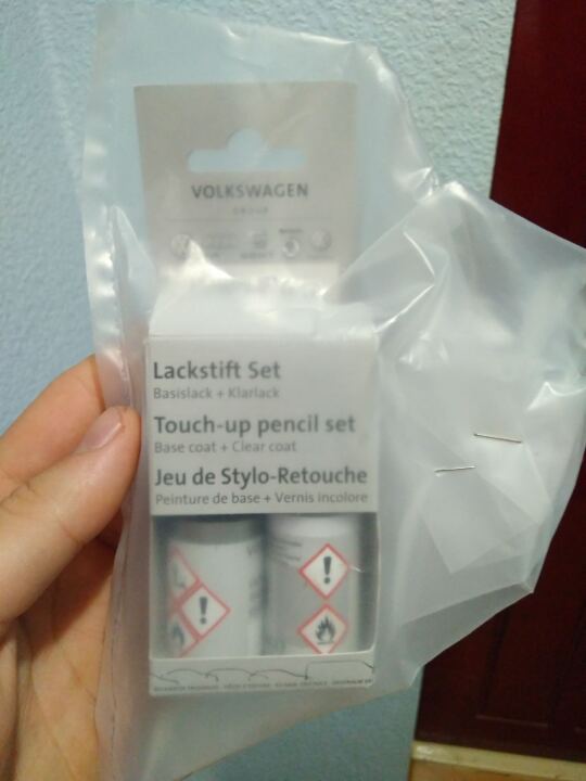 №29. Оригинальный подкрасочный набор VAG (получил) image #1