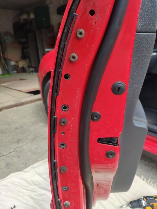 Виброизоляция передних дверей VW Golf Mk5 image #1