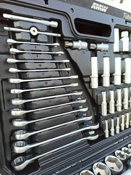 Плюшка на ДР №2: комплект инструментов WMC 216 pcs. image #2