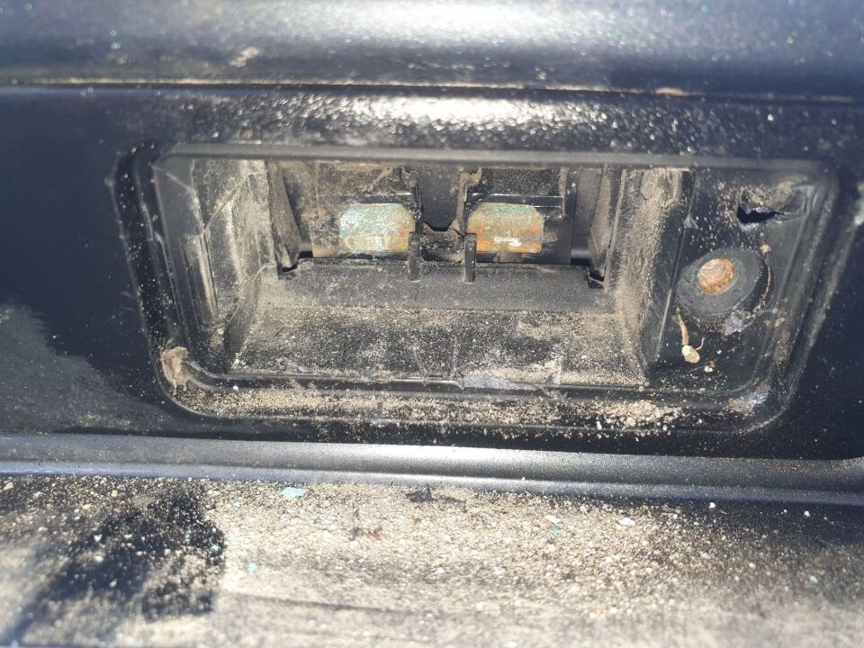 №6. Борьба с подсветкой номера или очумелые ручки image #2