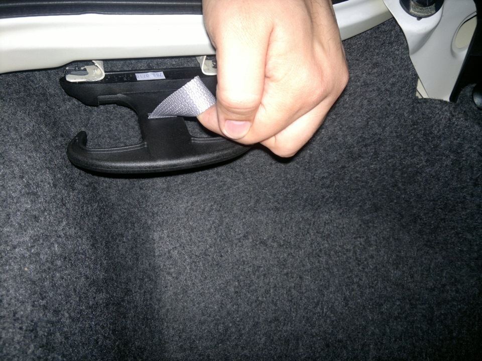 Крепление для сумок в багажном отделении image #2