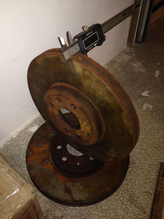 КУпил тормозные диски с разборки image #1