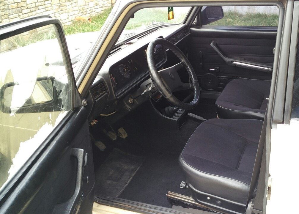 №6. Уборка салона с химией image #1