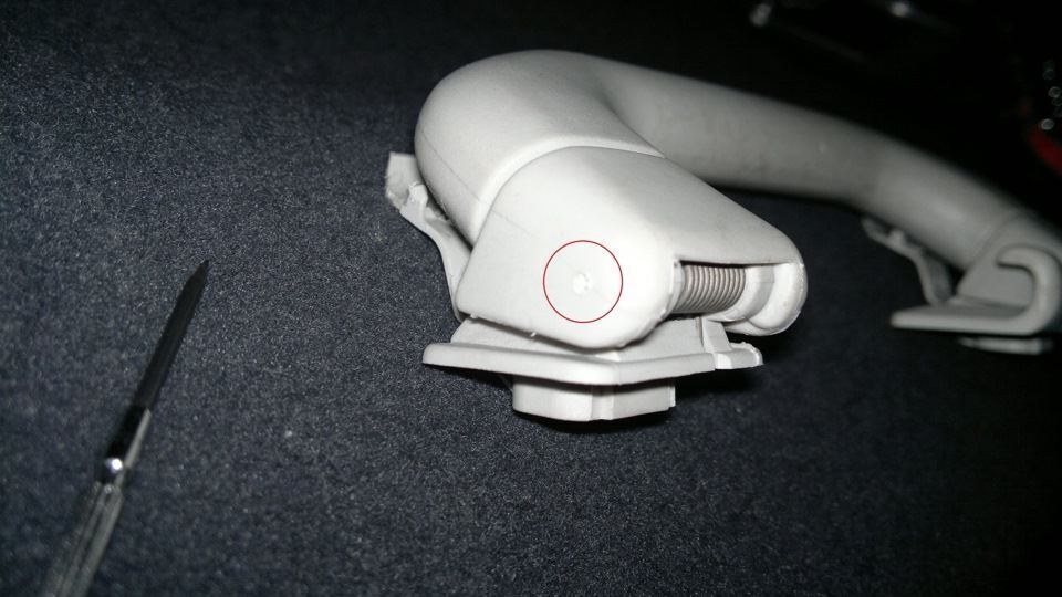 Разборка потолочных ручек и ништяки: "мусорка", спрей-смазка для замков. Обновлено! image #1