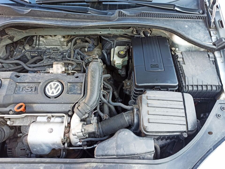 /НИШТЯКИ ИЗ АЛИ/ Крышка аккумуляторного отсека image #1