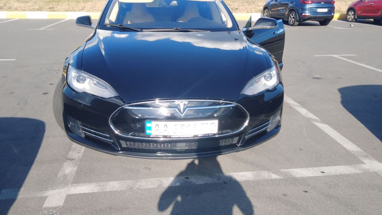 Tesla Model S Рабочая лошадка image #3