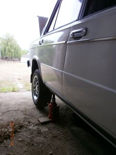 85.Подводим задние колодки, с удаленным РТУ