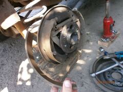 146.Оборвало накладку колодки