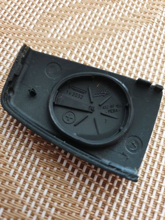 №21. Замена батарейки в ключе A4 B7 Avant image #2