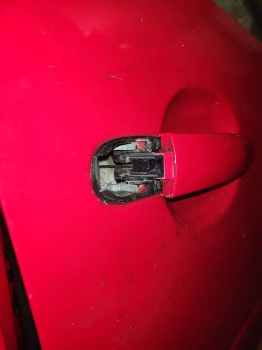 Ремонт замка (передний правый) VW Golf Mk5 image #2