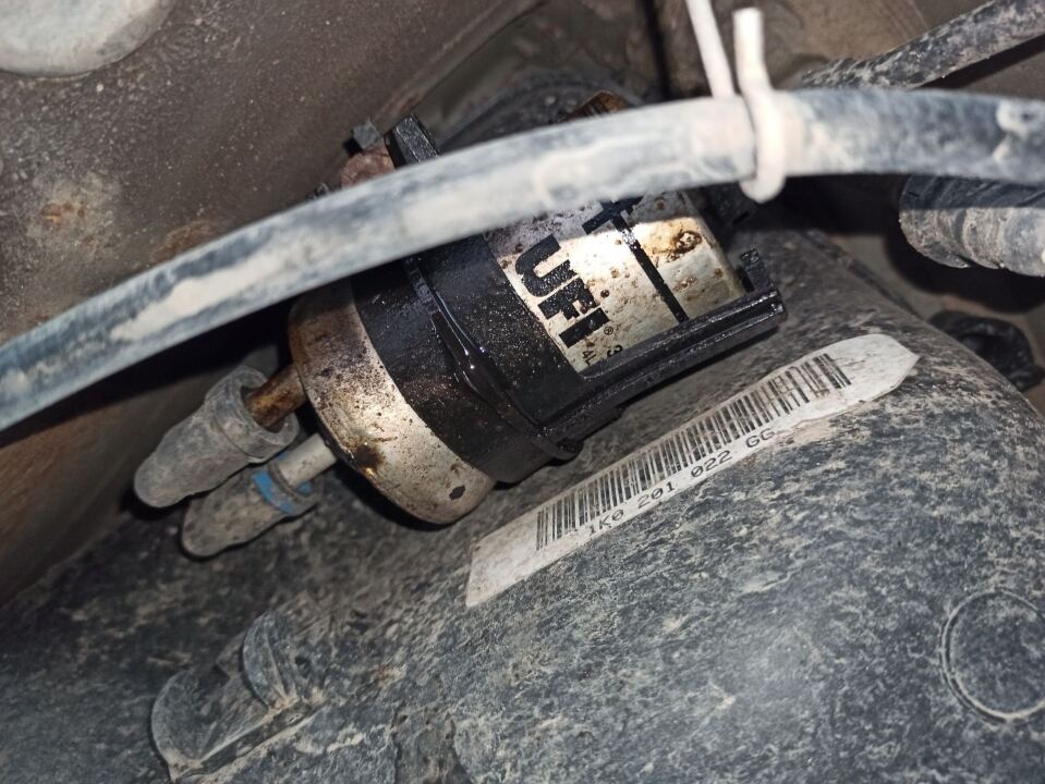 /РАСХОДНИКИ/ Просто замена топливного фильтра image #1