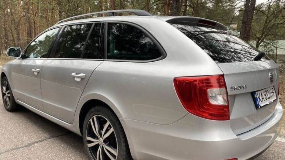 Skoda Superb Combi (Mk2) image #5